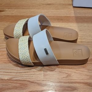 Reef Sandals - white - sz 9